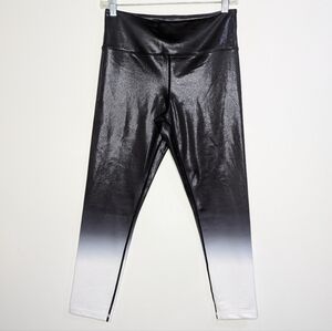 Zyia Black White Blue Ombre Athletic Legging 8/10